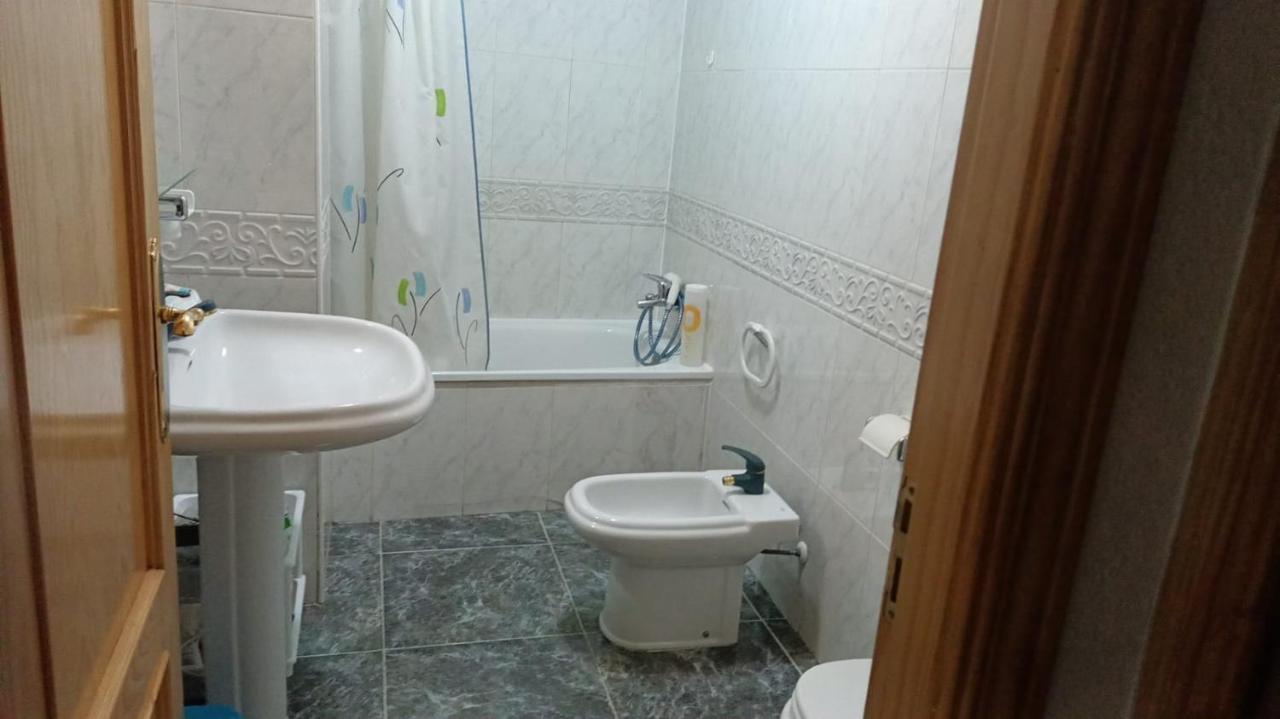 Single Room In Center Of グラナダ エクステリア 写真